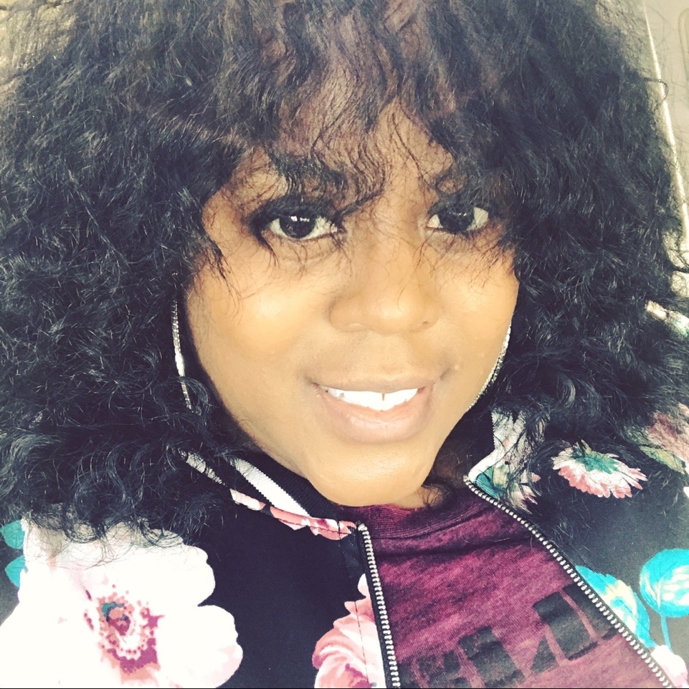 Meet your Posher, Latasha
